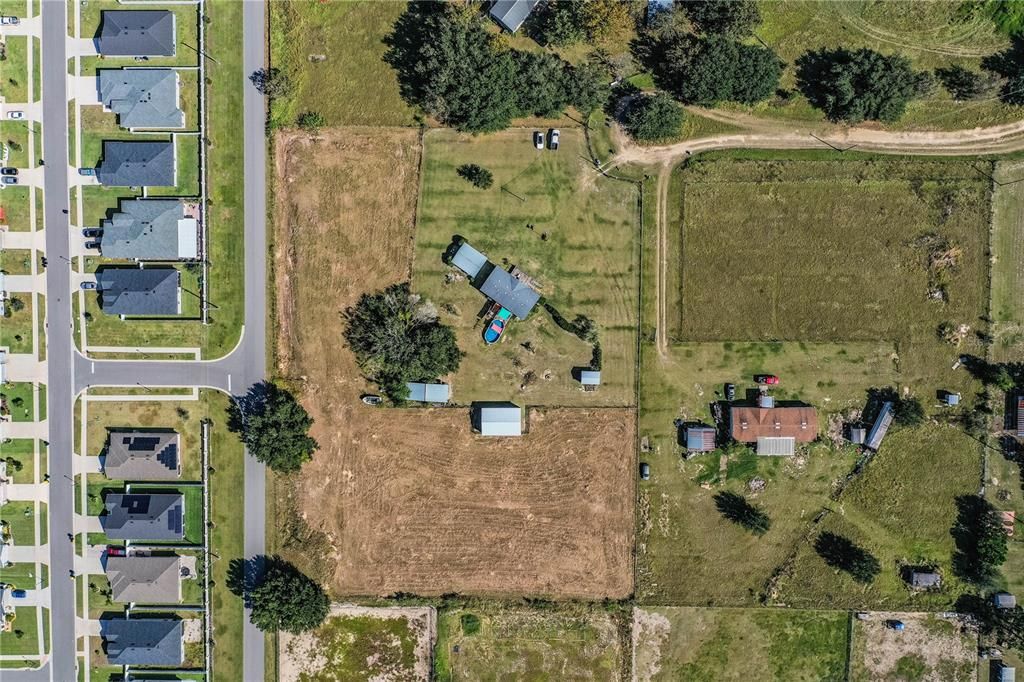 待售: $1,500,000 (3.50 acres)