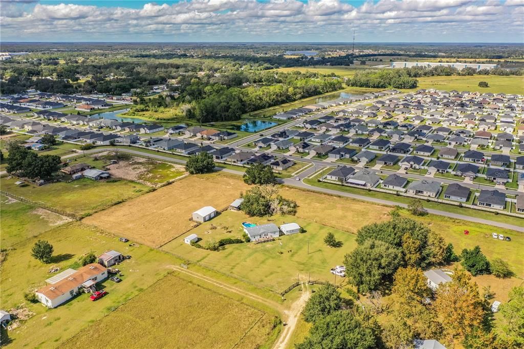 待售: $1,500,000 (3.50 acres)