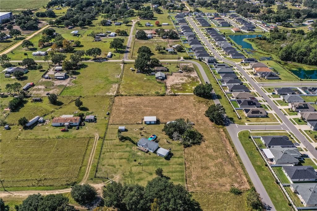 待售: $1,500,000 (3.50 acres)