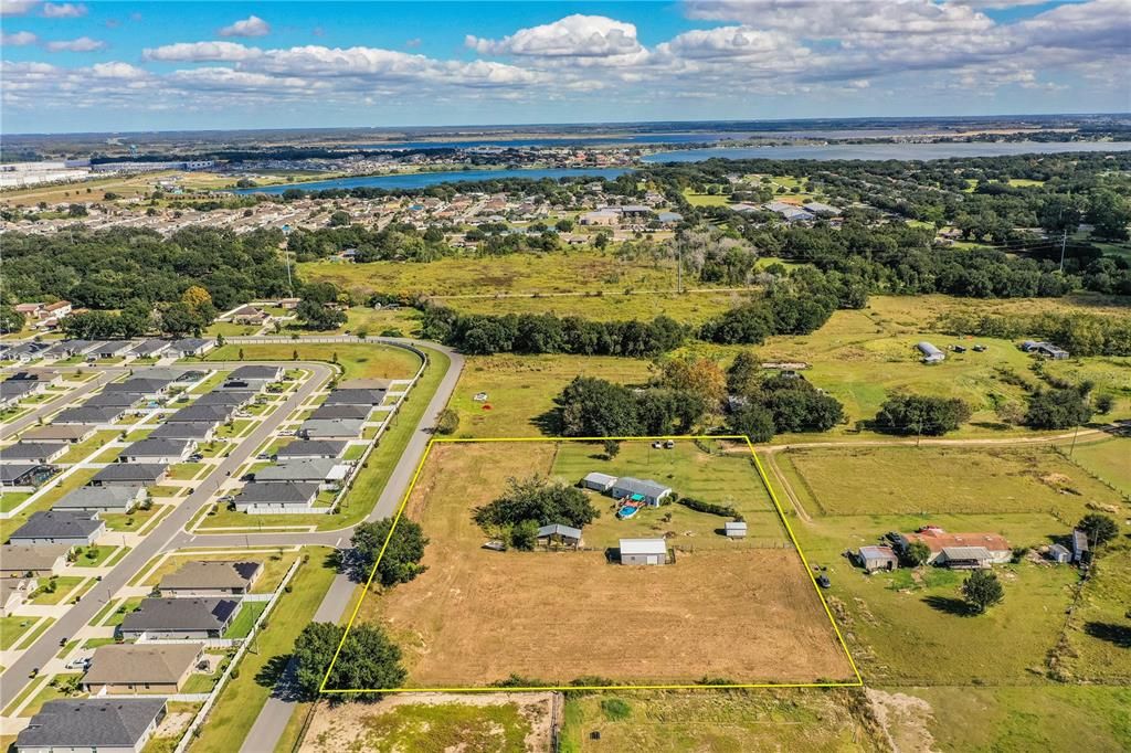 待售: $1,500,000 (3.50 acres)