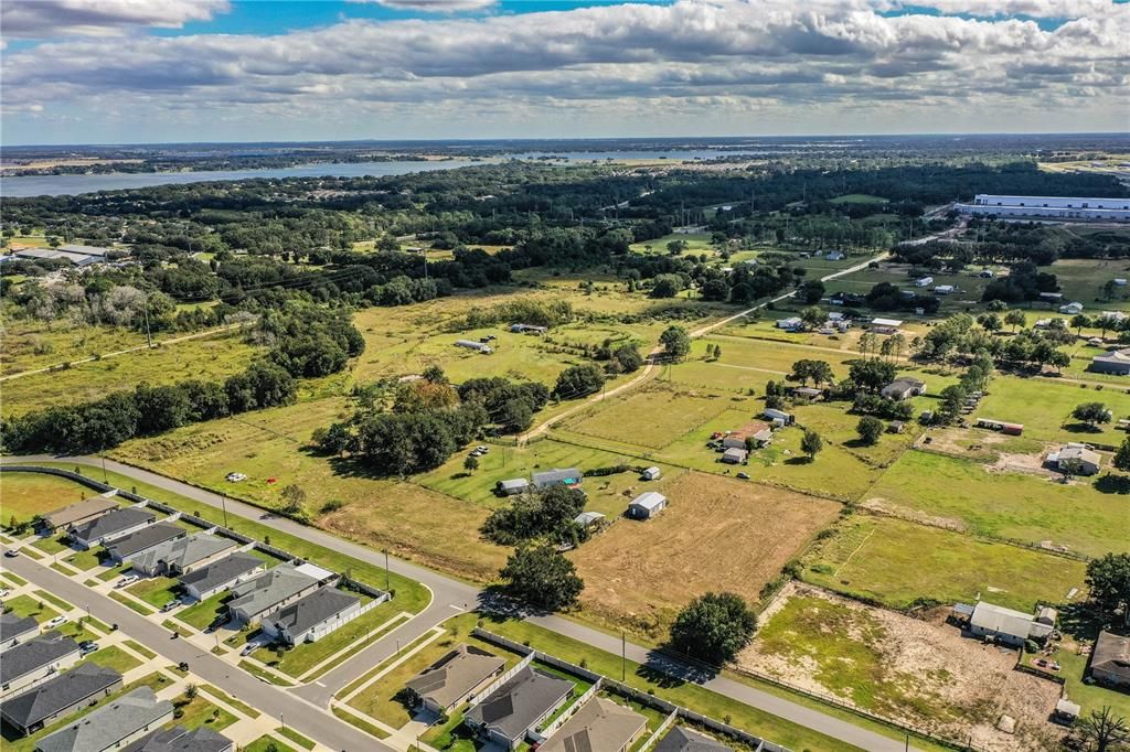 待售: $1,500,000 (3.50 acres)