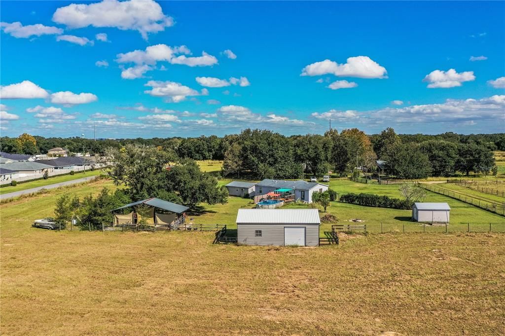 待售: $1,500,000 (3.50 acres)