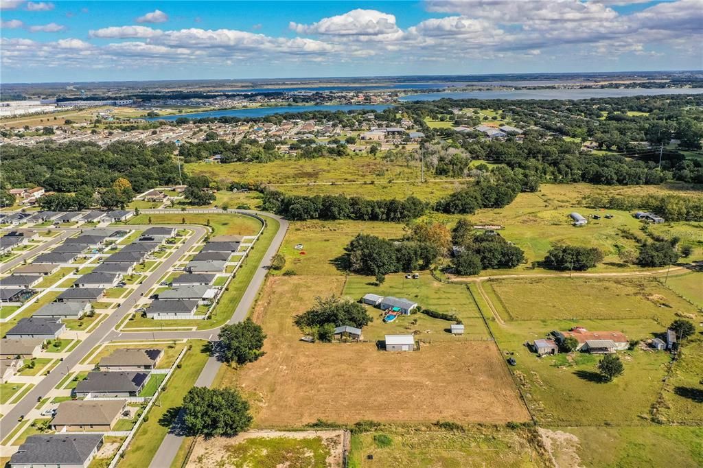 待售: $1,500,000 (3.50 acres)