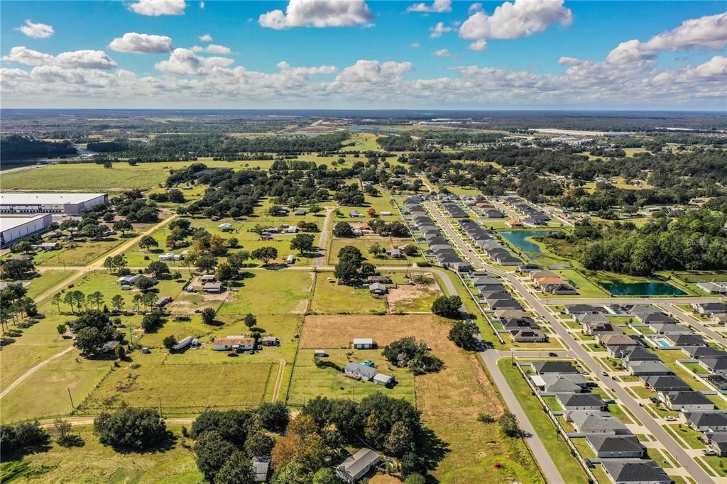 待售: $1,500,000 (3.50 acres)