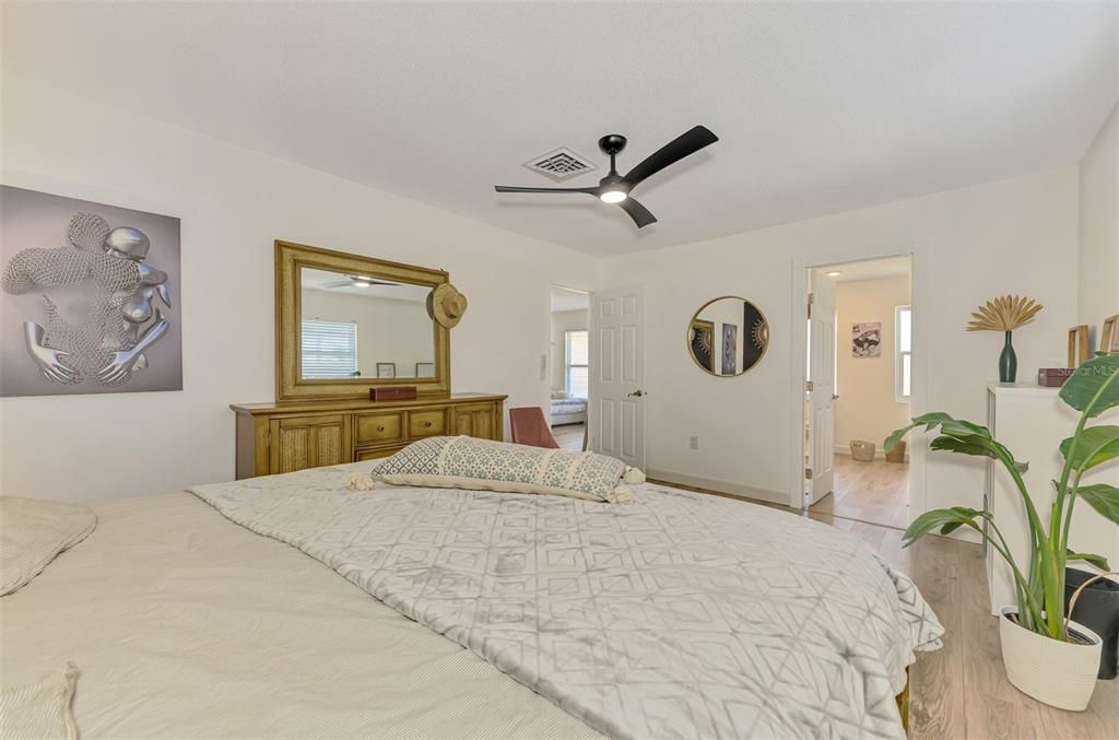 For Sale: $395,000 (3 beds, 2 baths, 1935 Square Feet)