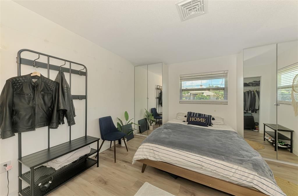 For Sale: $395,000 (3 beds, 2 baths, 1935 Square Feet)