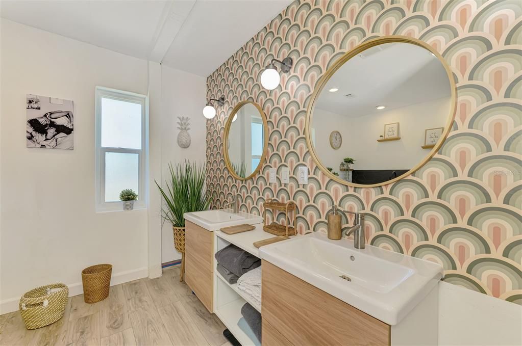 For Sale: $395,000 (3 beds, 2 baths, 1935 Square Feet)