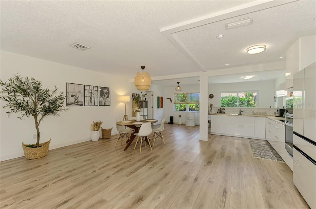 For Sale: $395,000 (3 beds, 2 baths, 1935 Square Feet)