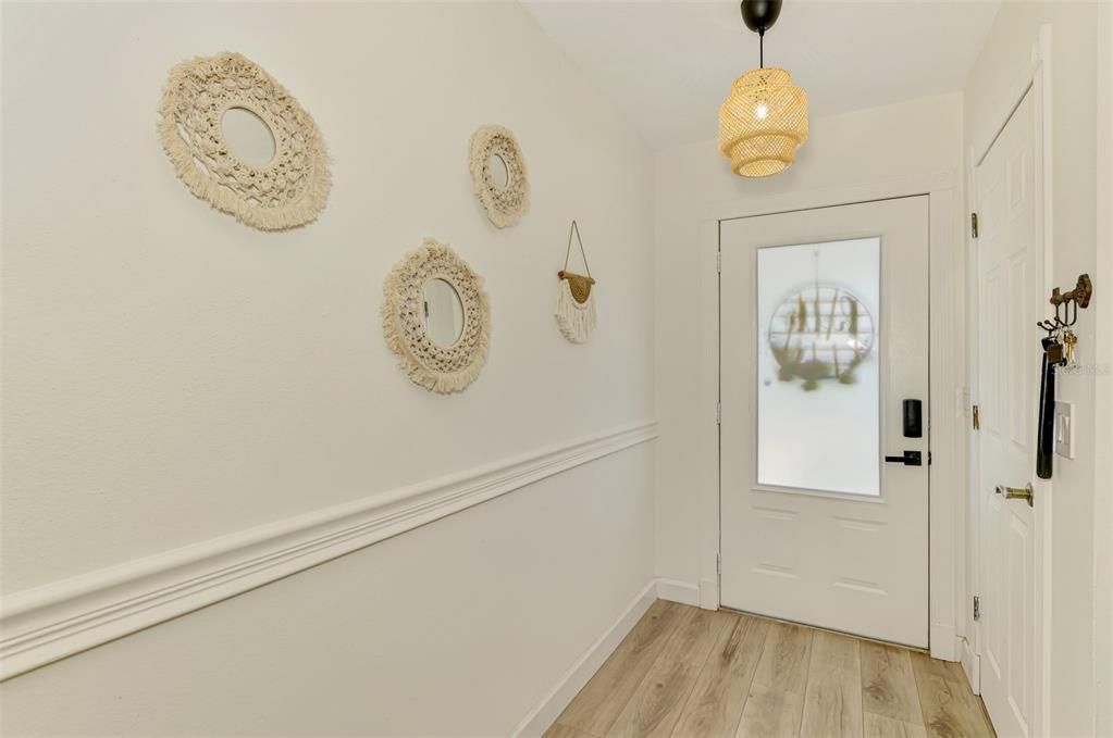 For Sale: $395,000 (3 beds, 2 baths, 1935 Square Feet)