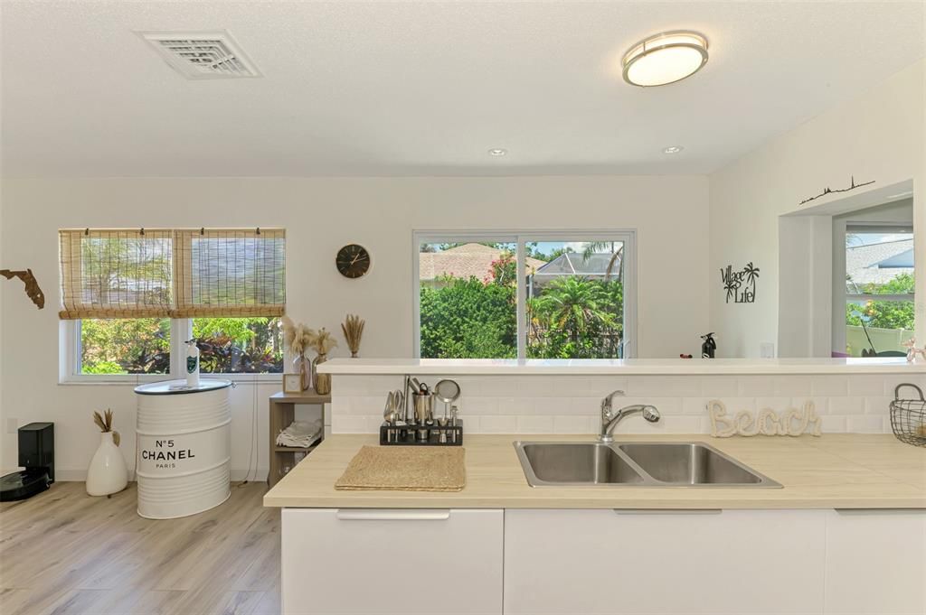 For Sale: $395,000 (3 beds, 2 baths, 1935 Square Feet)