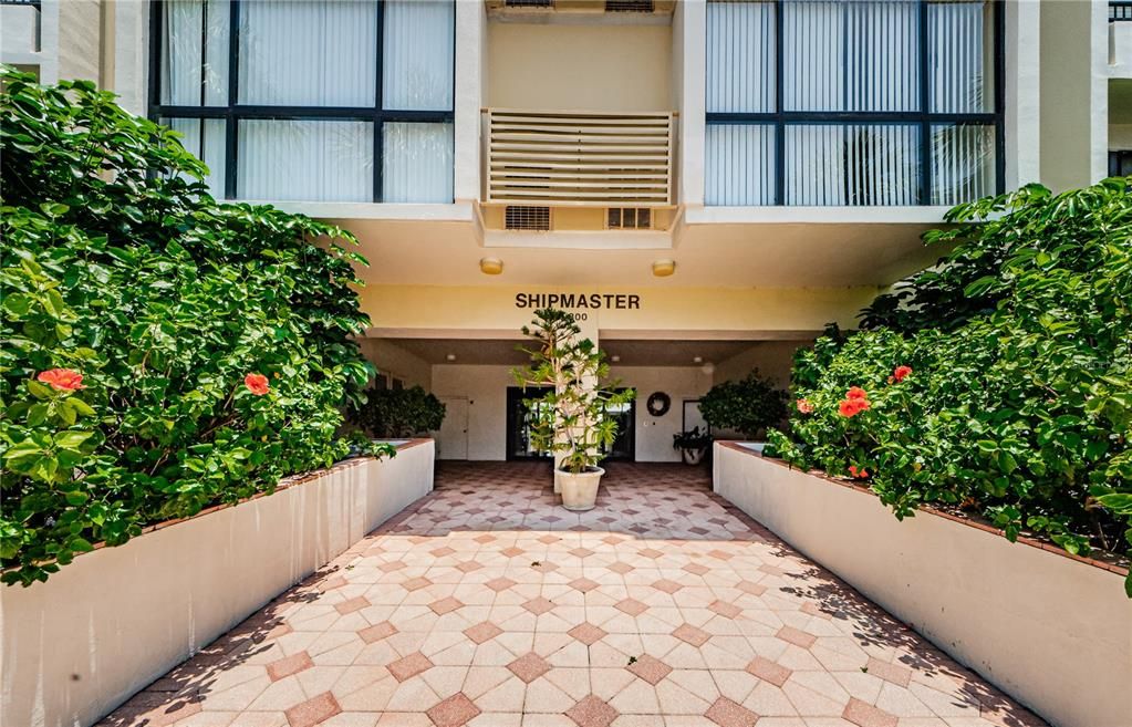 В аренду: $4,500 (2 спален, 2 ванн, 1310 Квадратных фут)