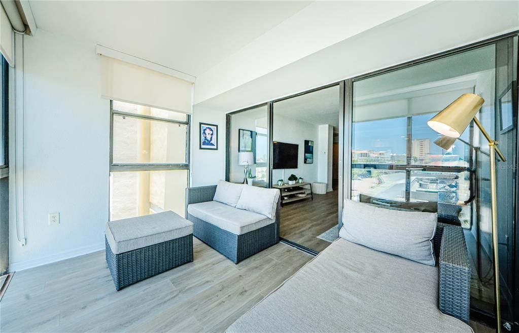 В аренду: $4,500 (2 спален, 2 ванн, 1310 Квадратных фут)