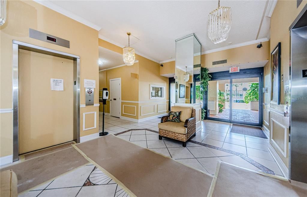 В аренду: $4,500 (2 спален, 2 ванн, 1310 Квадратных фут)