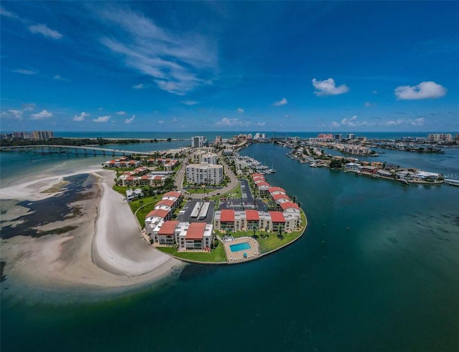 В аренду: $4,500 (2 спален, 2 ванн, 1310 Квадратных фут)