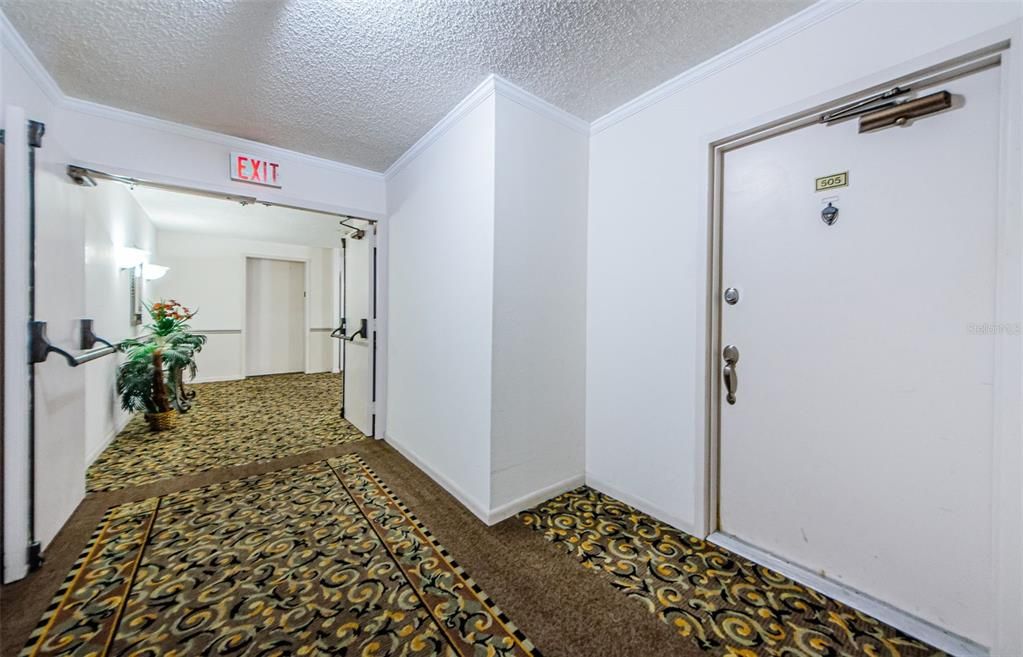 В аренду: $4,500 (2 спален, 2 ванн, 1310 Квадратных фут)