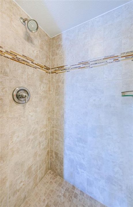 В аренду: $4,500 (2 спален, 2 ванн, 1310 Квадратных фут)