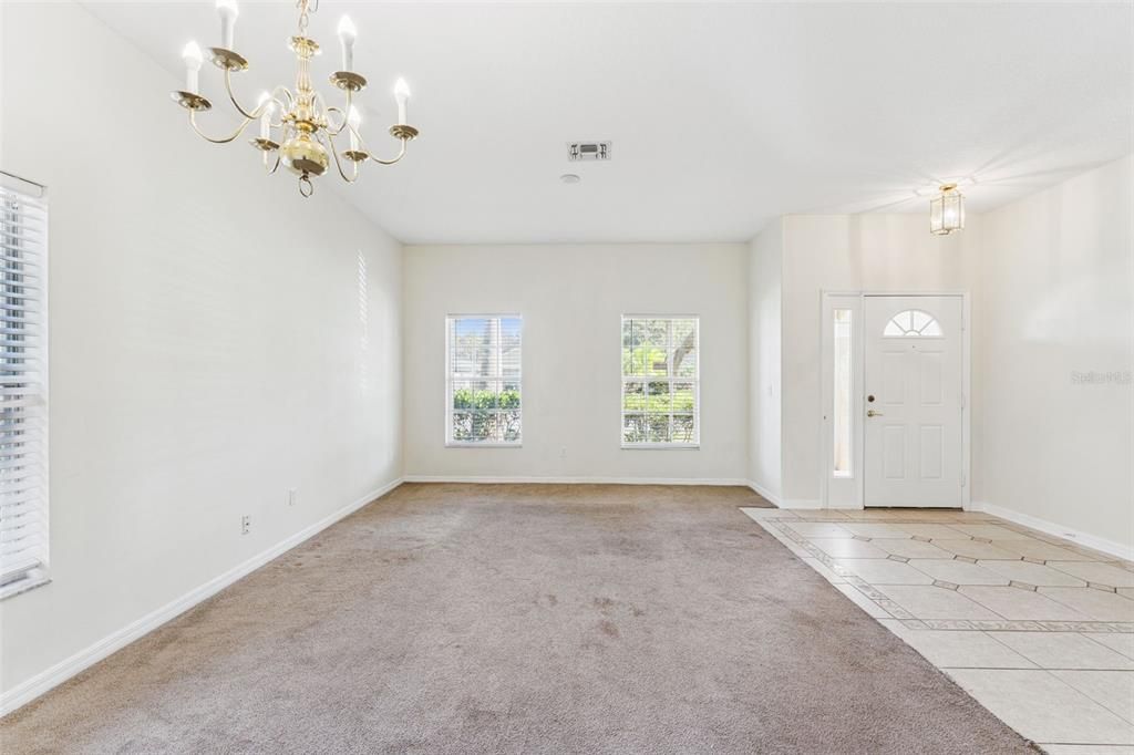 For Rent: $3,000 (6 beds, 2 baths, 2877 Square Feet)