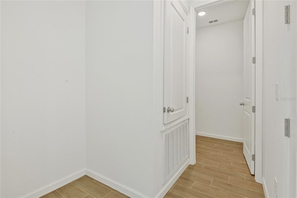 For Sale: $462,109 (3 beds, 2 baths, 1965 Square Feet)