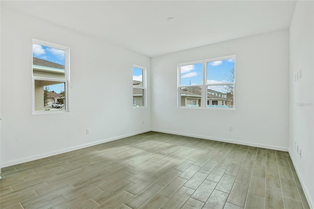 For Sale: $462,109 (3 beds, 2 baths, 1965 Square Feet)