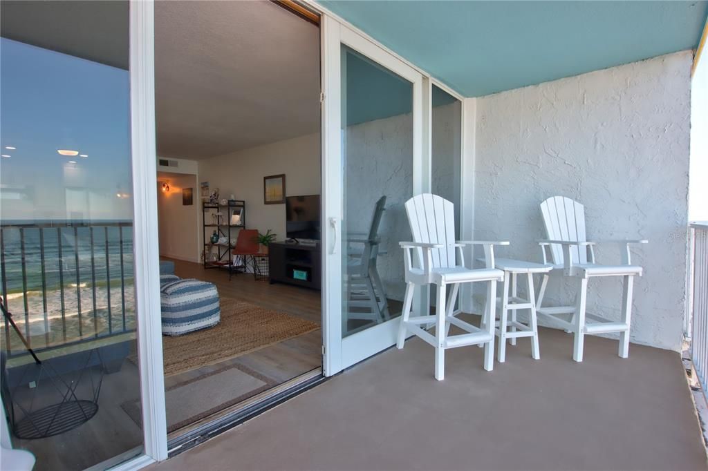 For Sale: $459,900 (1 beds, 1 baths, 1005 Square Feet)