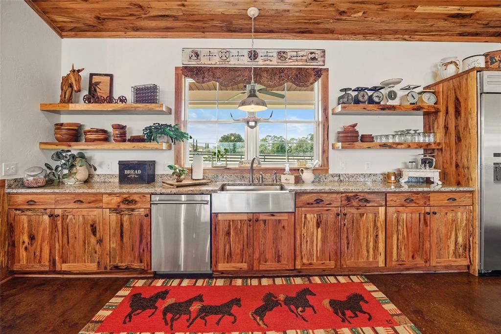 For Sale: $1,650,000 (3 beds, 2 baths, 2730 Square Feet)