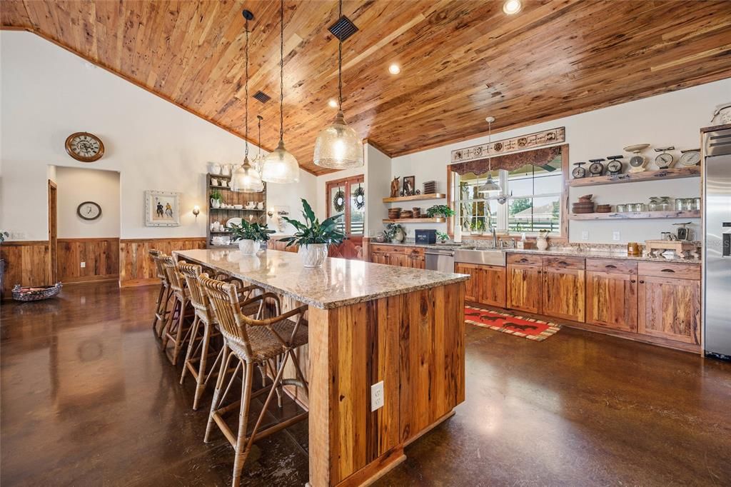 For Sale: $1,650,000 (3 beds, 2 baths, 2730 Square Feet)