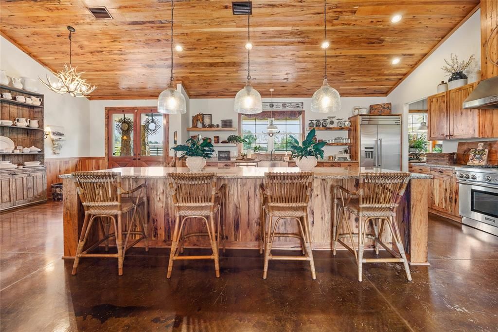 For Sale: $1,650,000 (3 beds, 2 baths, 2730 Square Feet)