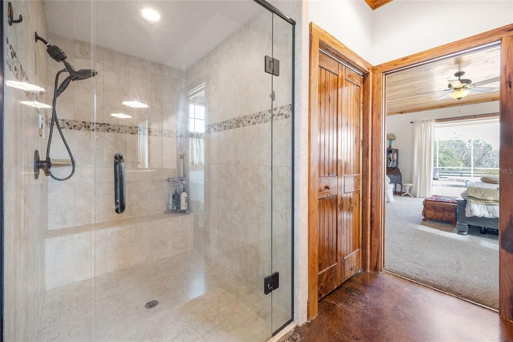 For Sale: $1,650,000 (3 beds, 2 baths, 2730 Square Feet)