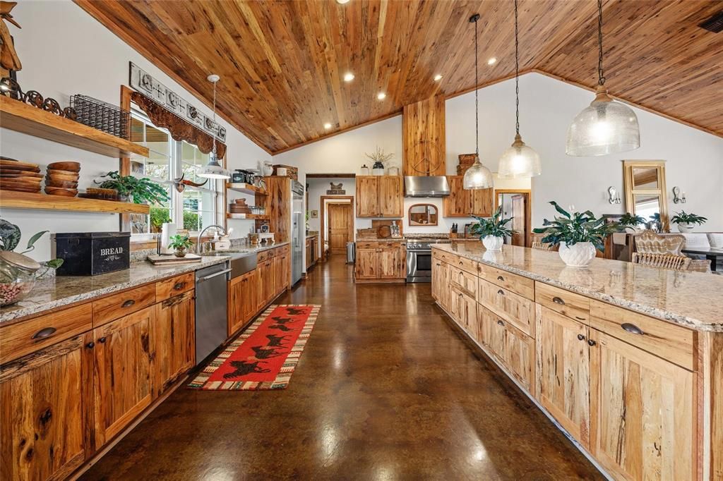 For Sale: $1,650,000 (3 beds, 2 baths, 2730 Square Feet)