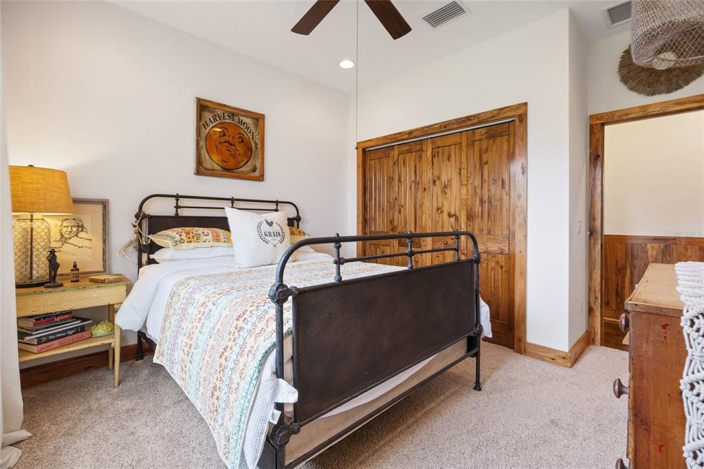 For Sale: $1,650,000 (3 beds, 2 baths, 2730 Square Feet)