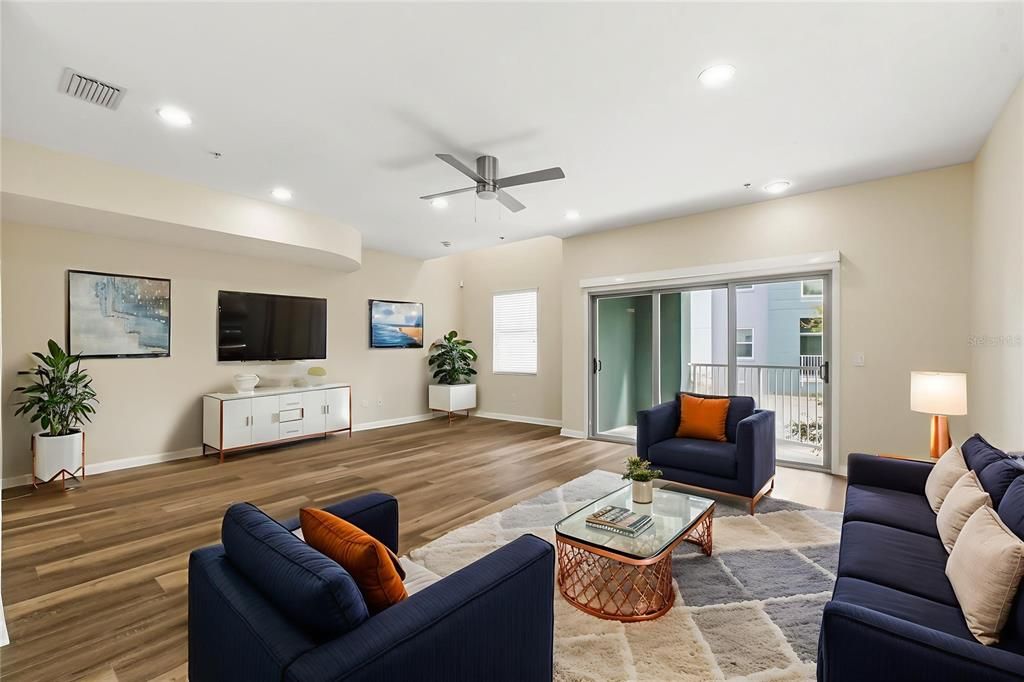 For Sale: $499,900 (3 beds, 3 baths, 2322 Square Feet)