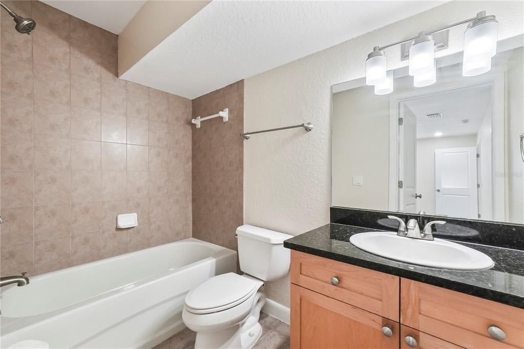 For Sale: $499,900 (3 beds, 3 baths, 2322 Square Feet)