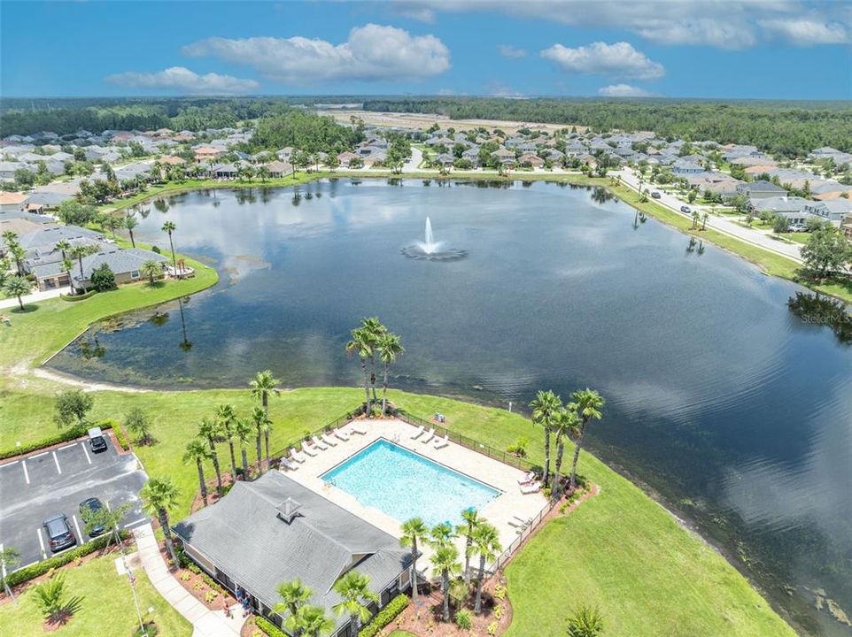 Activo con contrato: $240,000 (3 camas, 2 baños, 1288 Pies cuadrados)