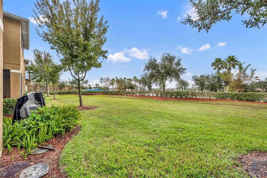 Activo con contrato: $240,000 (3 camas, 2 baños, 1288 Pies cuadrados)