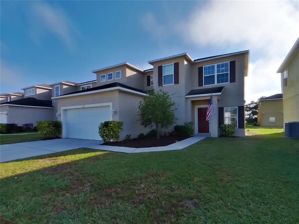 For Rent: $1,849 (4 beds, 2 baths, 1912 Square Feet)