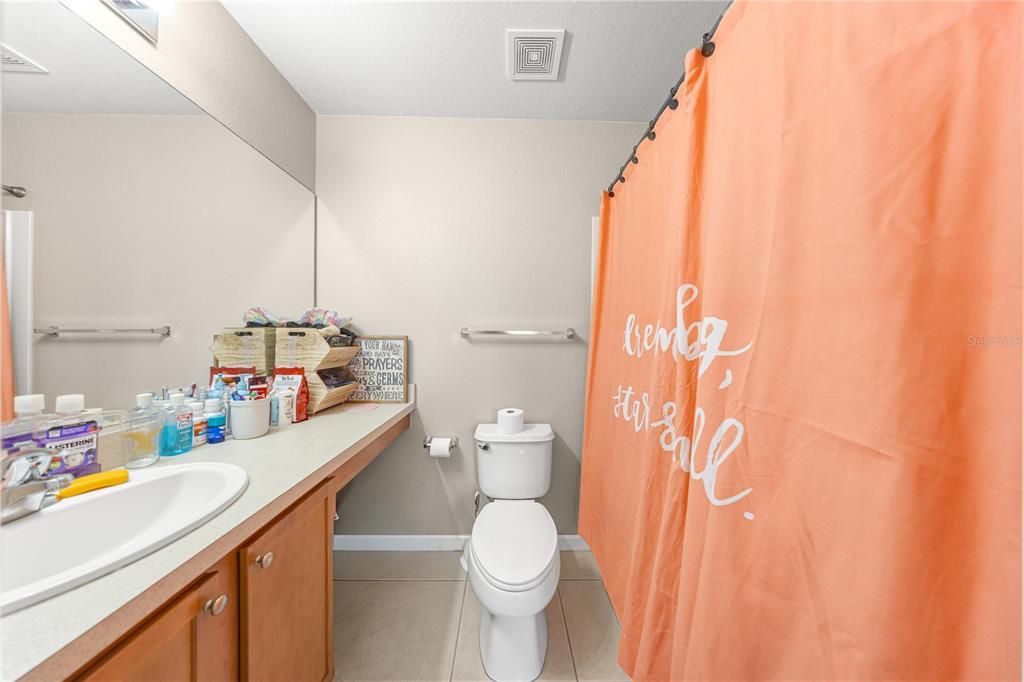 For Sale: $174,900 (2 beds, 2 baths, 1161 Square Feet)