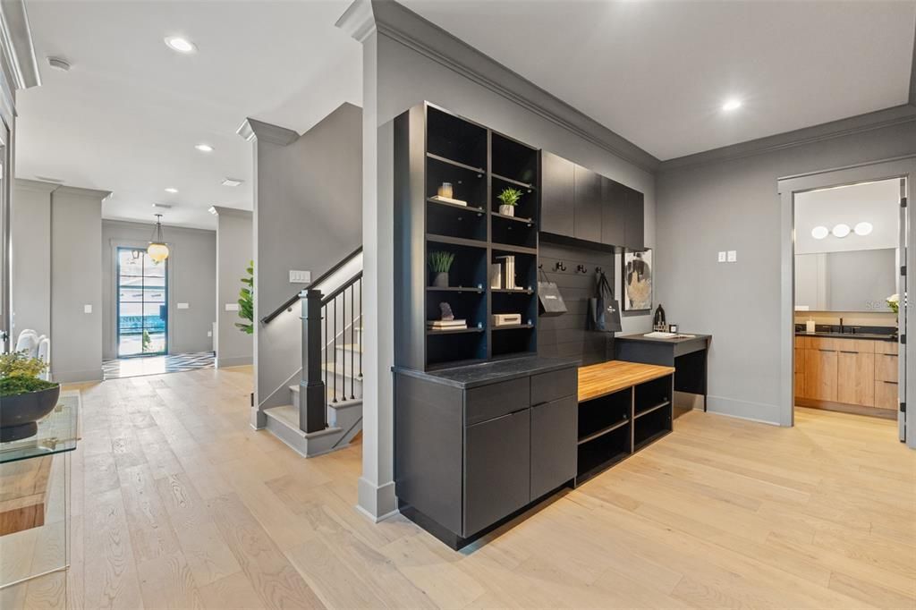 出租: $14,500 (5 贝兹, 5 浴室, 4149 平方英尺)