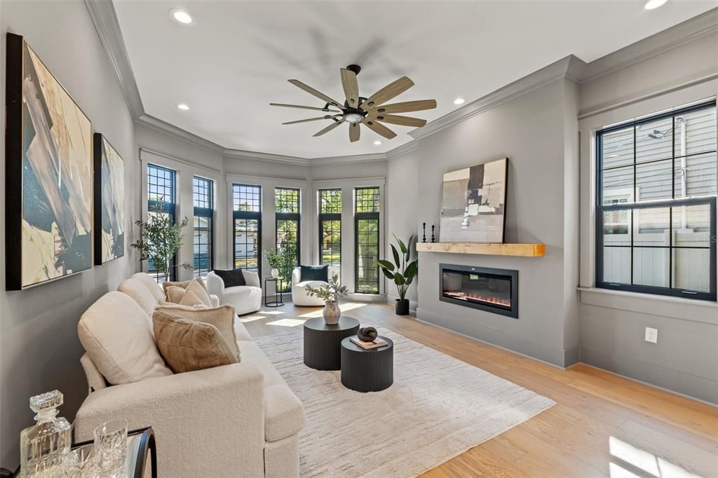 出租: $14,500 (5 贝兹, 5 浴室, 4149 平方英尺)