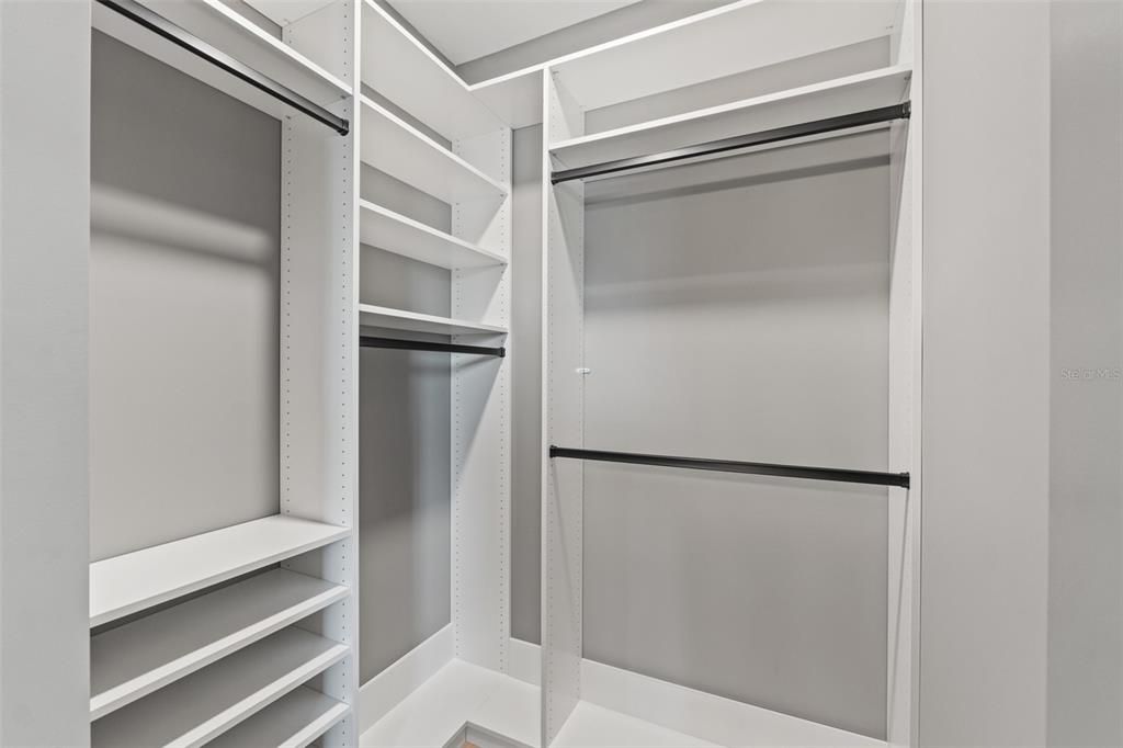 出租: $14,500 (5 贝兹, 5 浴室, 4149 平方英尺)