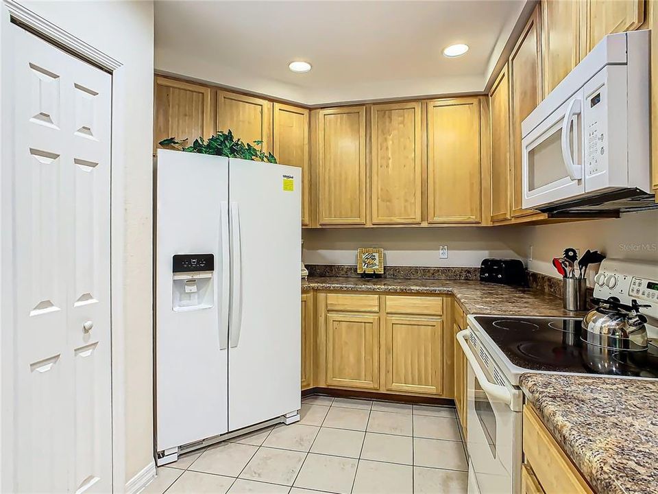 For Sale: $205,000 (2 beds, 2 baths, 1445 Square Feet)