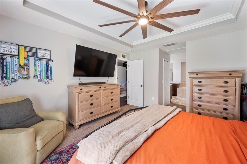 Active With Contract: $347,900 (3 beds, 2 baths, 1430 Square Feet)