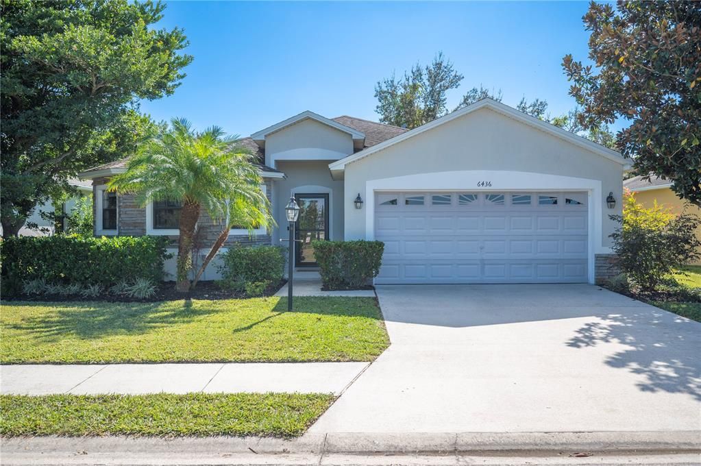 Active With Contract: $347,900 (3 beds, 2 baths, 1430 Square Feet)