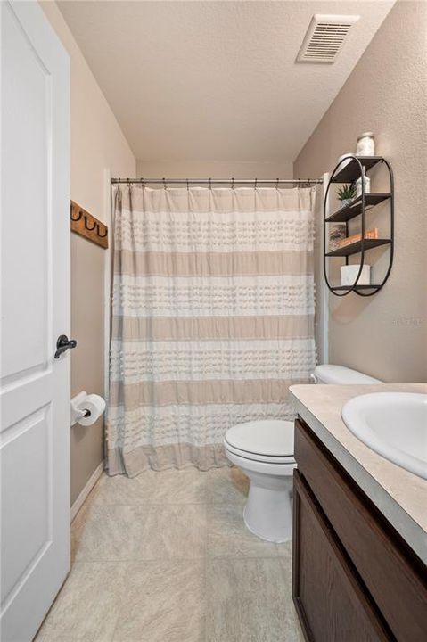 Active With Contract: $347,900 (3 beds, 2 baths, 1430 Square Feet)