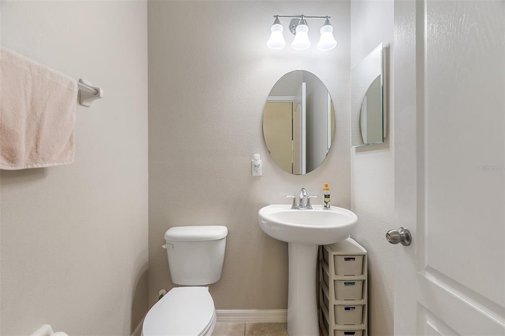 待售: $369,000 (3 贝兹, 2 浴室, 2008 平方英尺)