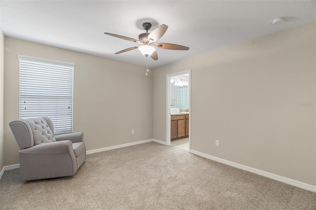 待售: $369,000 (3 贝兹, 2 浴室, 2008 平方英尺)