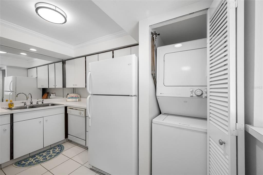 Activo con contrato: $349,900 (1 camas, 1 baños, 760 Pies cuadrados)