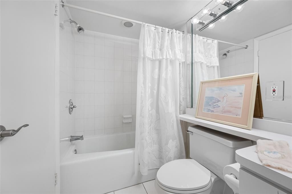 Activo con contrato: $349,900 (1 camas, 1 baños, 760 Pies cuadrados)