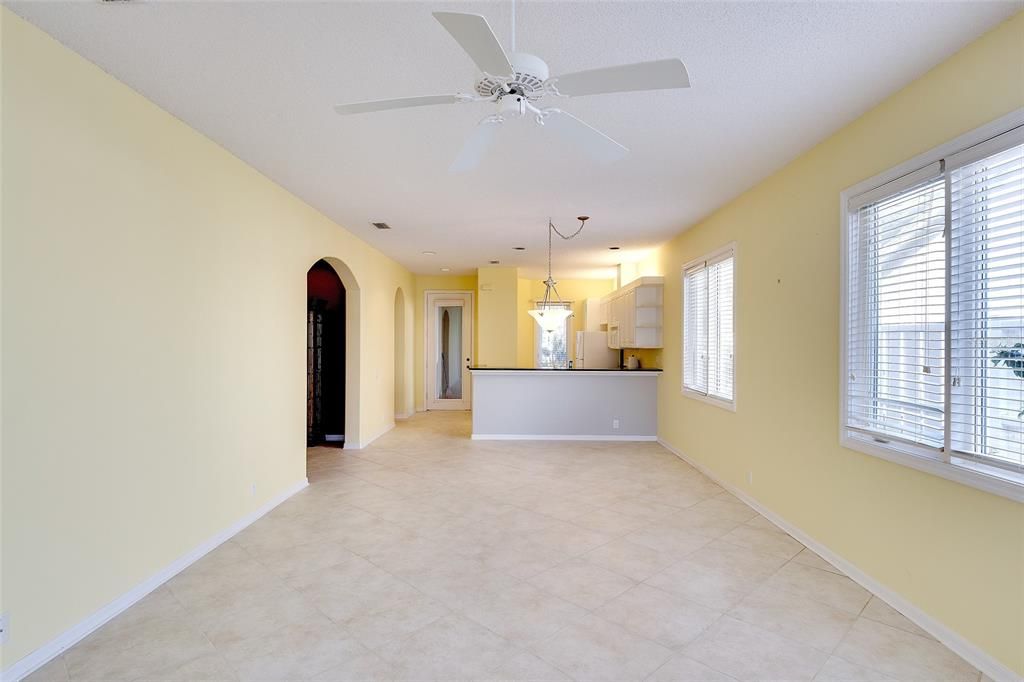 待售: $339,900 (3 贝兹, 2 浴室, 1308 平方英尺)