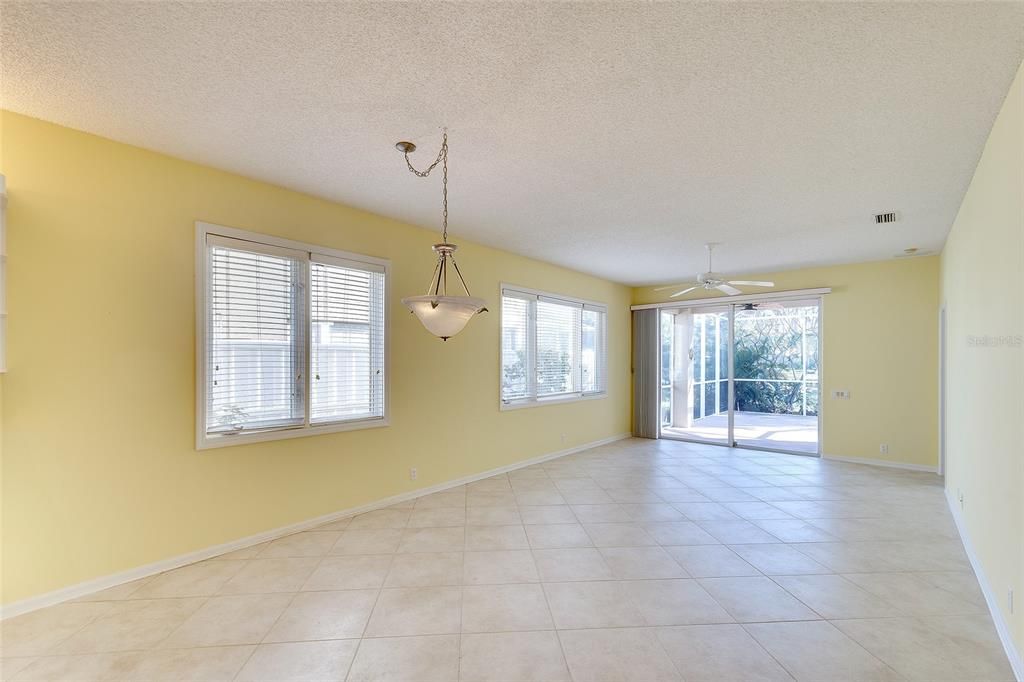 待售: $339,900 (3 贝兹, 2 浴室, 1308 平方英尺)