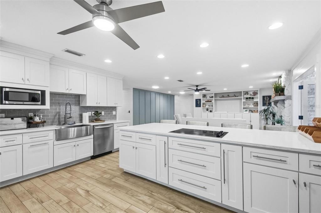 待售: $739,900 (3 贝兹, 2 浴室, 2400 平方英尺)